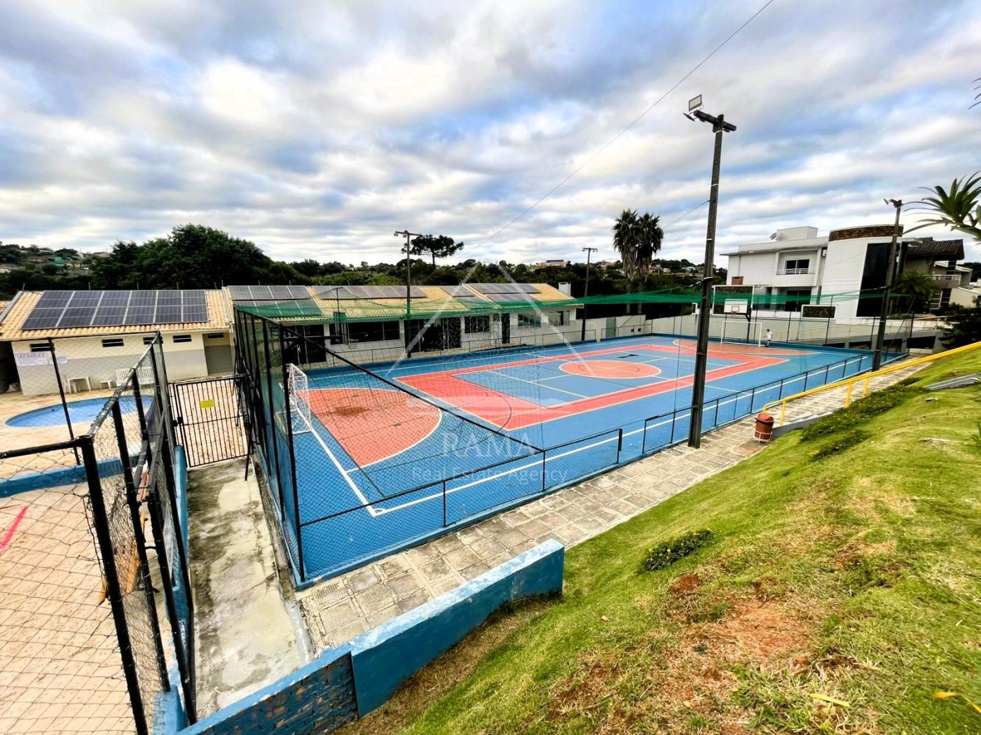 Casa 4 quartos no condomínio Parque dos Franceses em Oficinas Ponta Grossa