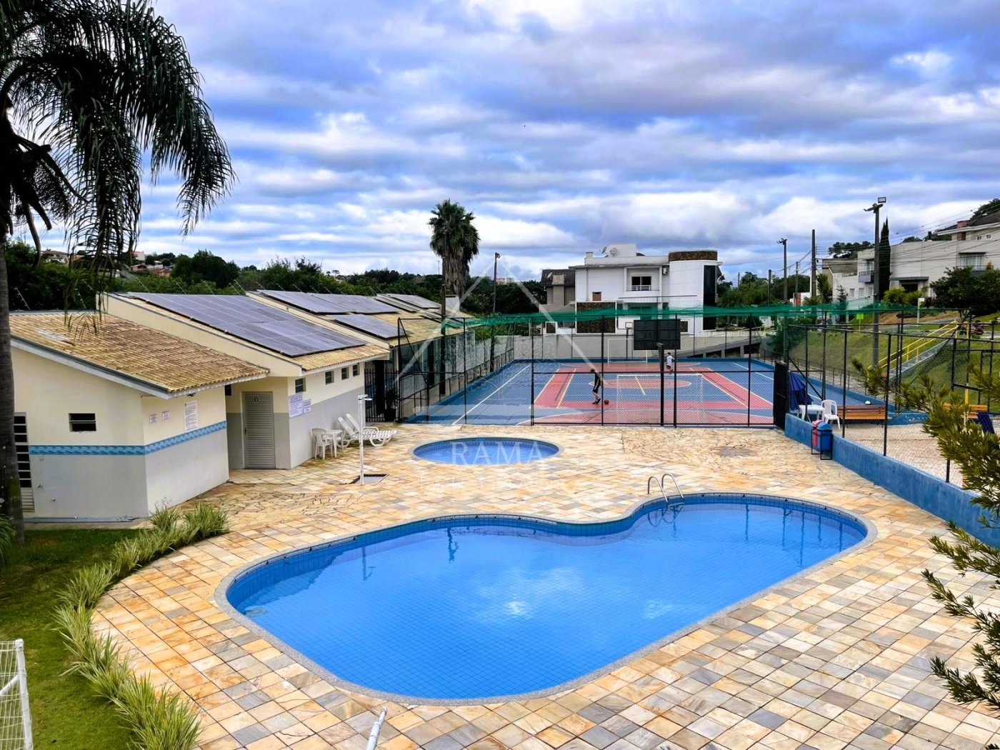 Casa 4 quartos no condomínio Parque dos Franceses em Oficinas Ponta Grossa