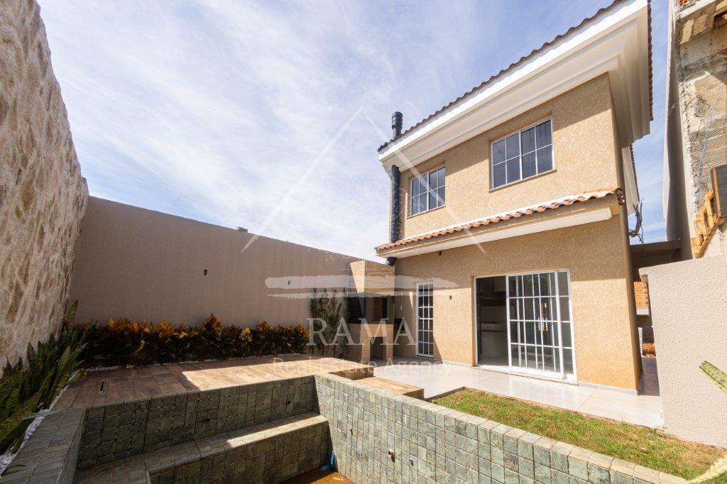 Casa Nova, em fase de acabamento, Condomínio Fechado em Oficinas! 3 Quartos/2 Vagas