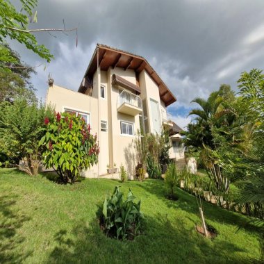 Casa Moderna em Condomínio Fechado Região de São Lourenço - Sul de Minas Gerais
