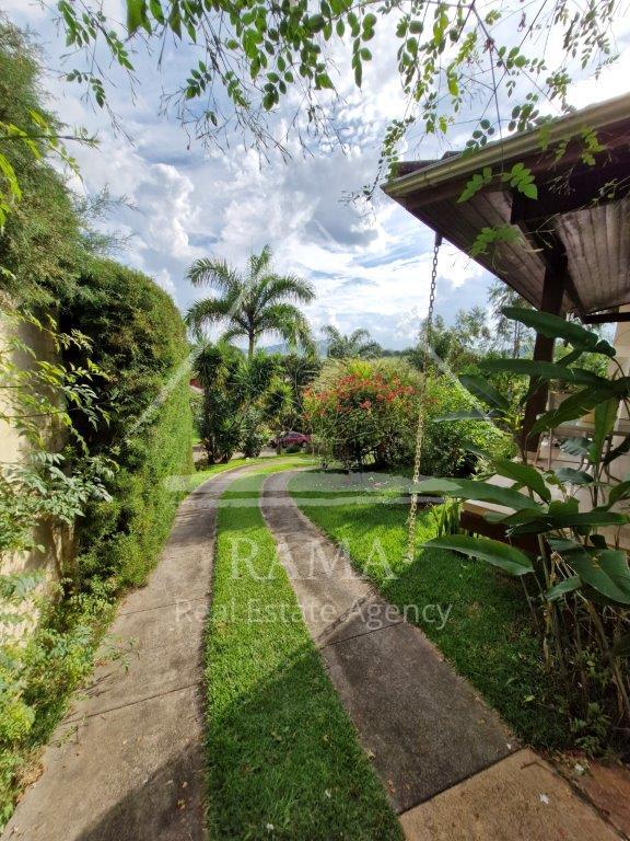 Casa Moderna em Condomínio Fechado Região de São Lourenço - Sul de Minas Gerais