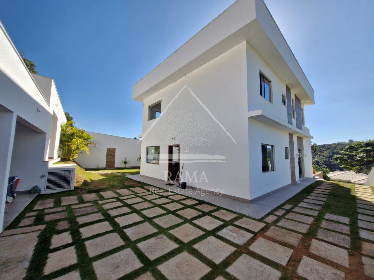 Casa Moderna em Condomínio Fechado Região de São Lourenço  - Sul de Minas Gerais