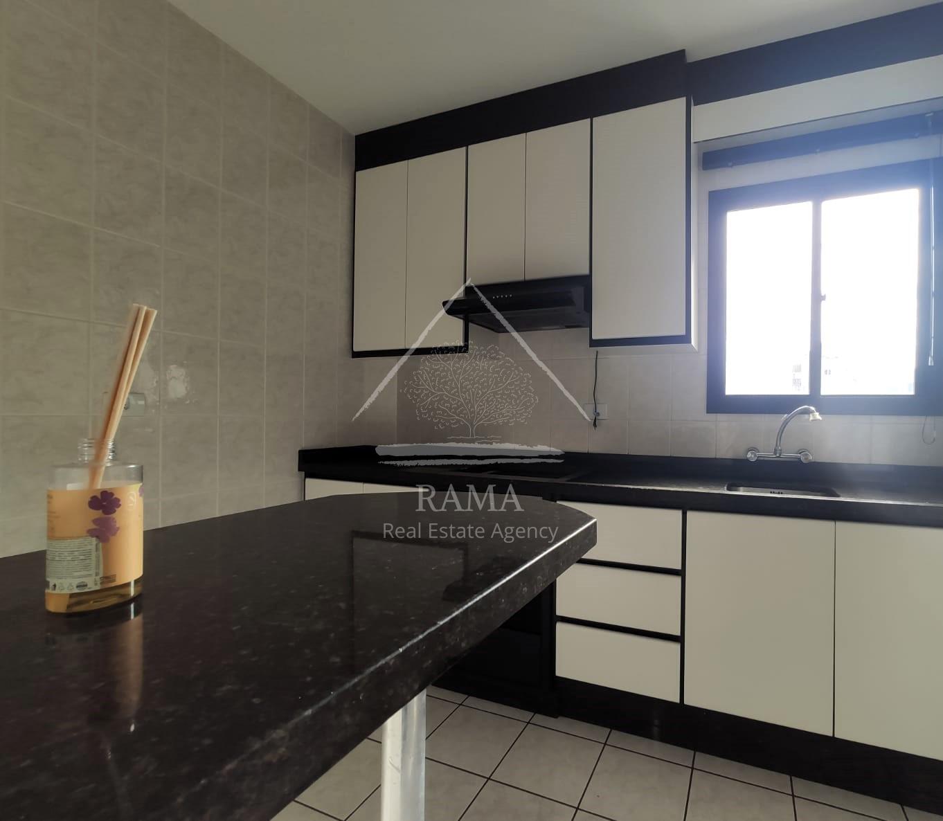 Apto em excelente localização no Vila Estrela, com linda mobília planejada!