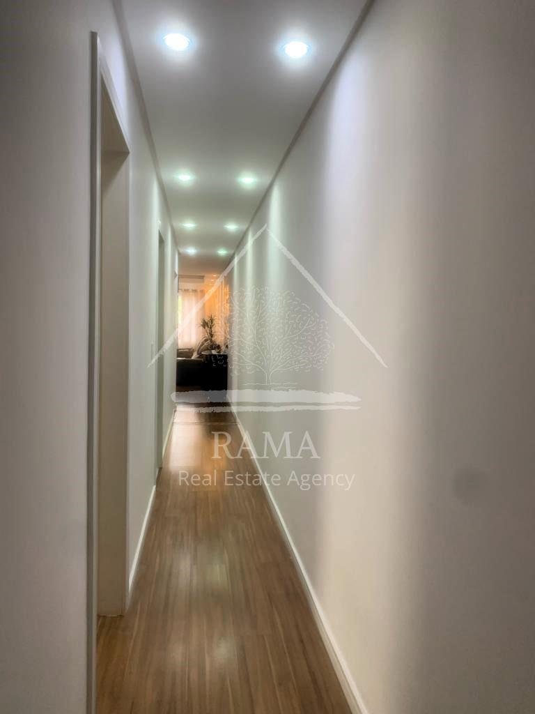 Casa aprox. 110m² com 3 Quartos, Suíte, 2 vagas e quintal no Jd. Carvalho!