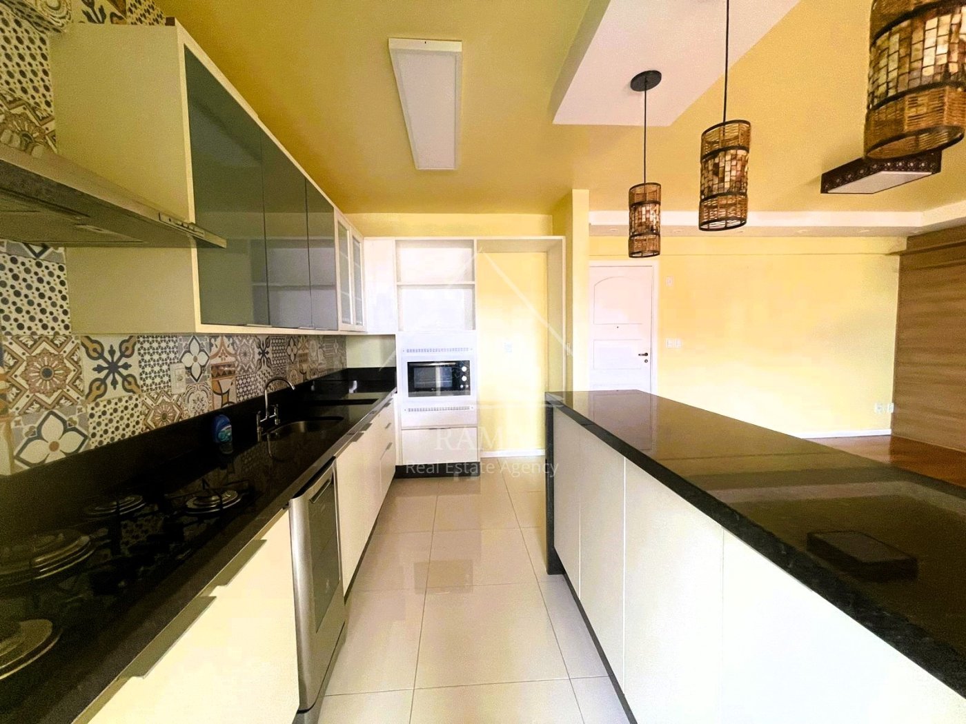 Apartamento de alto padrão 3Q no centro de Ponta Grossa, pronto para morar!