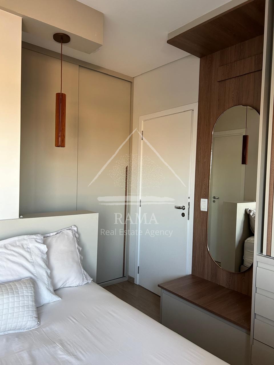 Apto mobiliado, pronto para morar em excelente localização no Vila Estrela!
