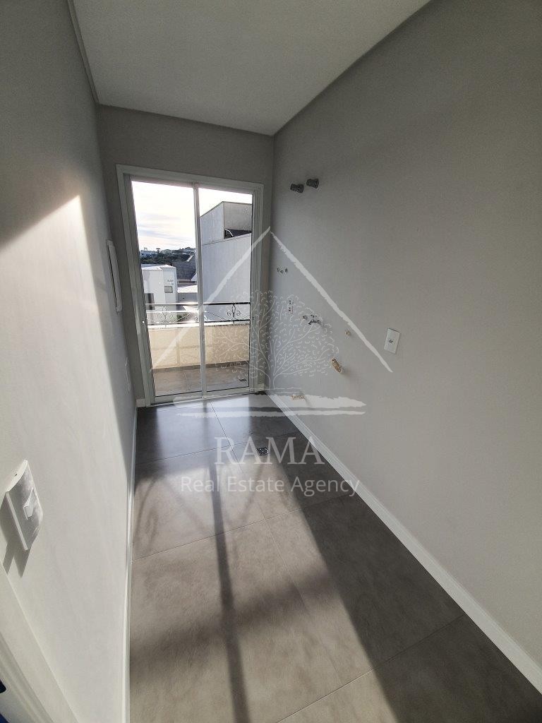 Casa de alto padrão em Condomínio Fechado no Estrela, 4 Quartos (3 Suítes)