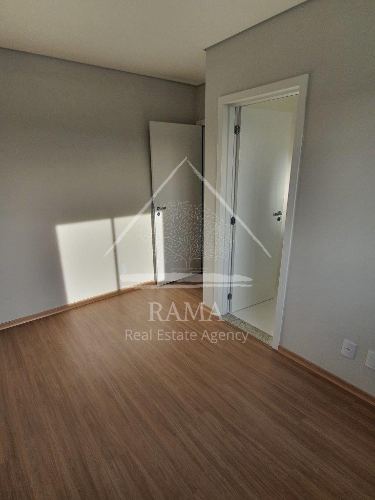 Casa de alto padrão em Condomínio Fechado no Estrela, 4 Quartos (3 Suítes)