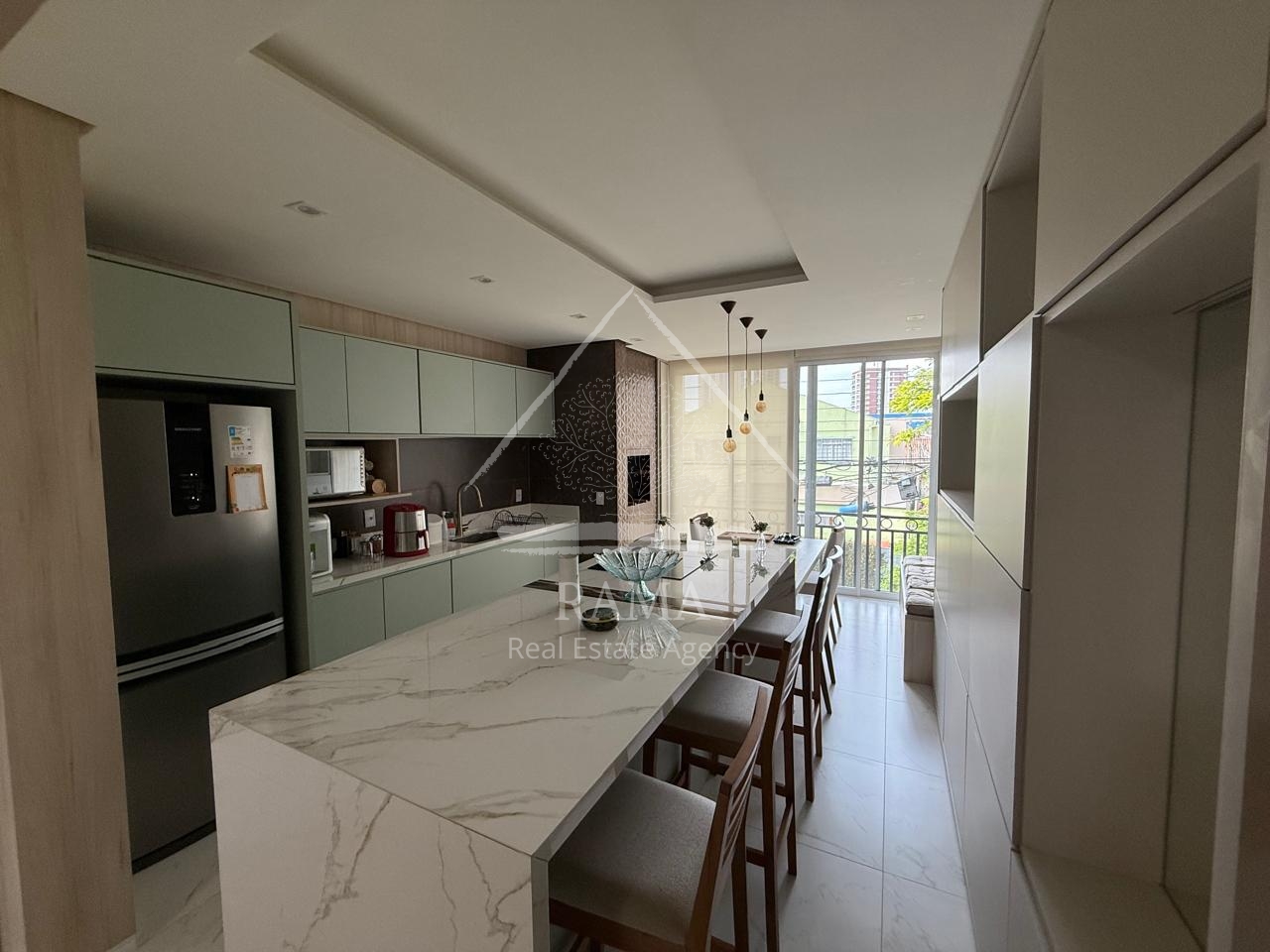 Apartamento Mobiliado c/ 2Q, 2V no Estrela Locação próx ao Colégio Sta Teresinha