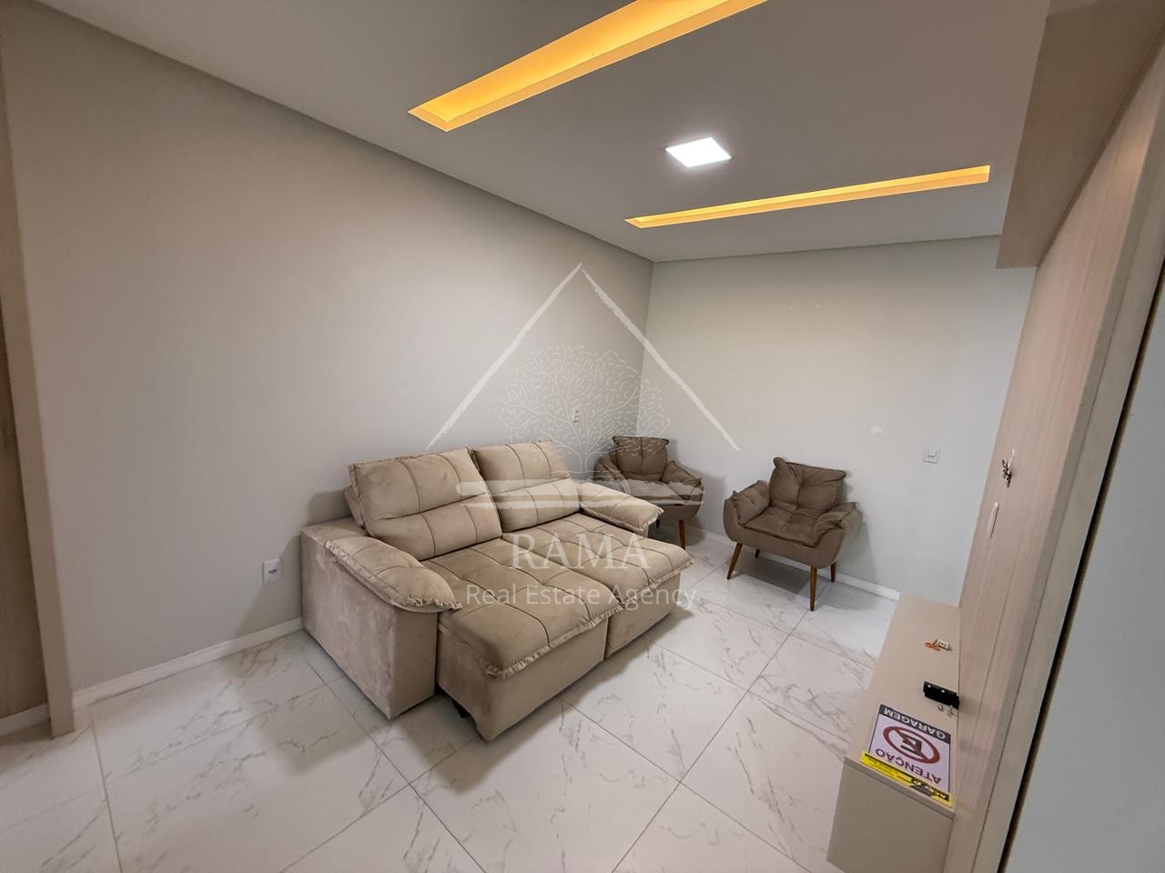 Apartamento Mobiliado c/ 2Q, 2V no Estrela Locação próx ao Colégio Sta Teresinha