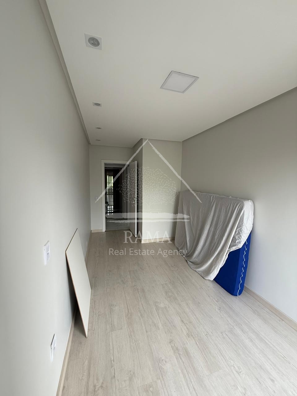 Apartamento Mobiliado c/ 2Q, 2V no Estrela Locação próx ao Colégio Sta Teresinha
