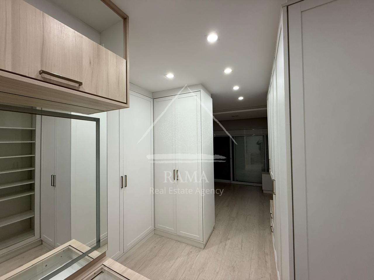 Apartamento Mobiliado c/ 2Q, 2V no Estrela Locação próx ao Colégio Sta Teresinha