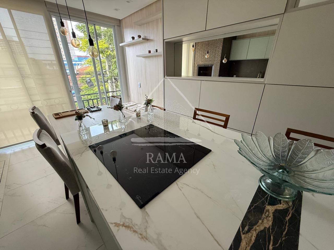 Apartamento Mobiliado c/ 2Q, 2V no Estrela Locação próx ao Colégio Sta Teresinha