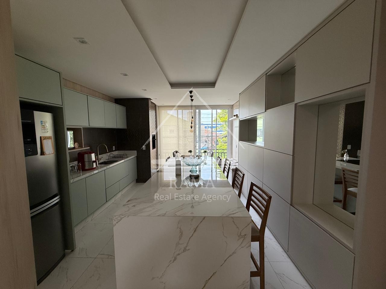 Apartamento Mobiliado c/ 2Q, 2V no Estrela Locação próx ao Colégio Sta Teresinha
