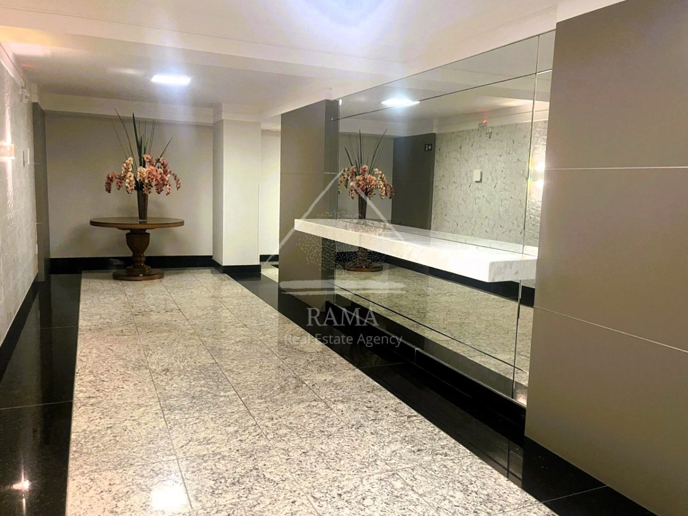 Apartamento de alto padrão p/ locação no centro de Ponta Grossa, pronto p morar!