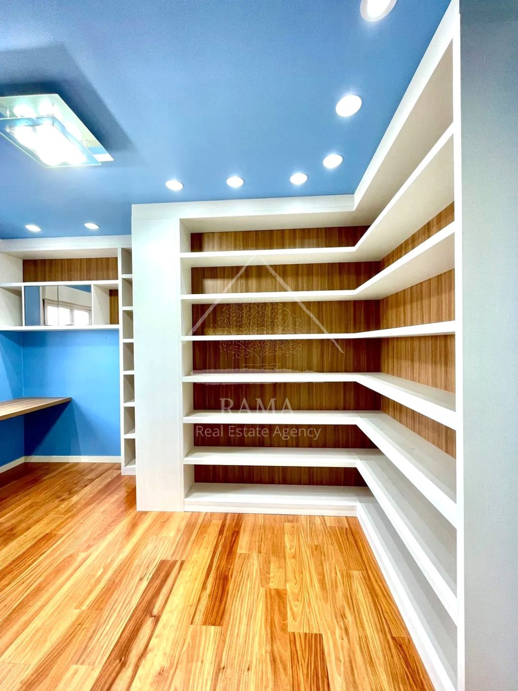 Apartamento de alto padrão 3Q no Centro de Ponta Grossa, pronto para morar!