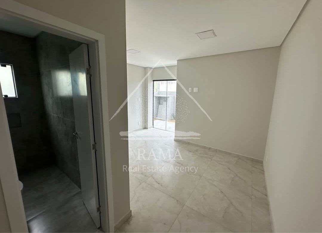 Casa pronta para morar Condomínio Fechado - Ponta Grossa