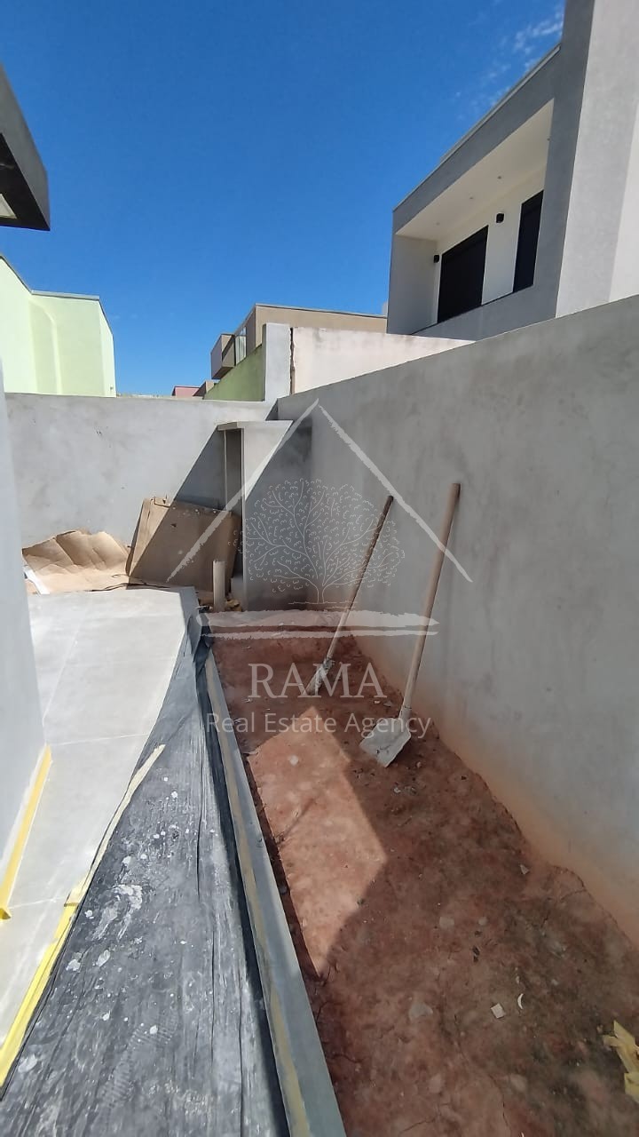 Casa pronta para morar Condomínio Fechado - Ponta Grossa