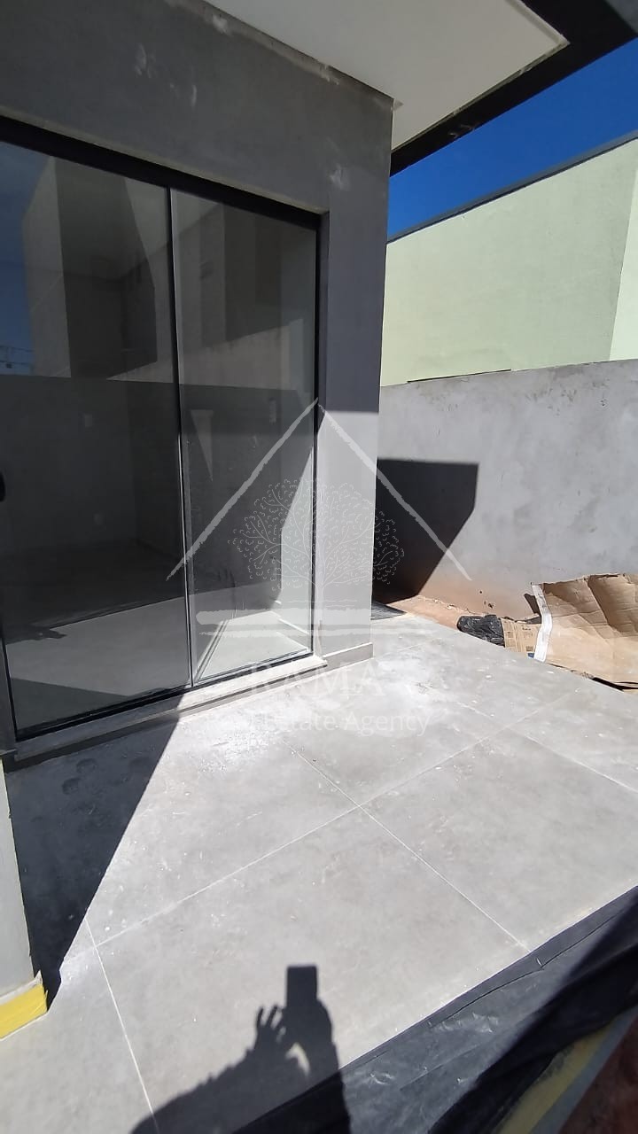 Casa pronta para morar Condomínio Fechado - Ponta Grossa