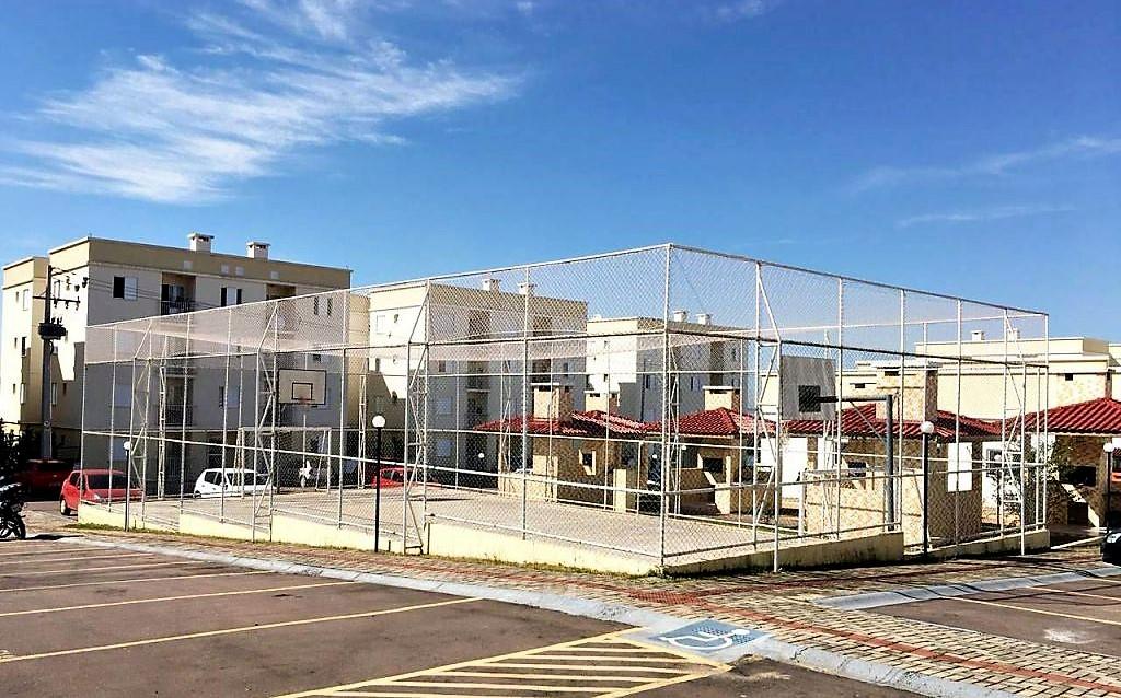 Apto semi-mobiliado no Cond. Resid. Campo Alegre 3Q + Garagem + Lazer
