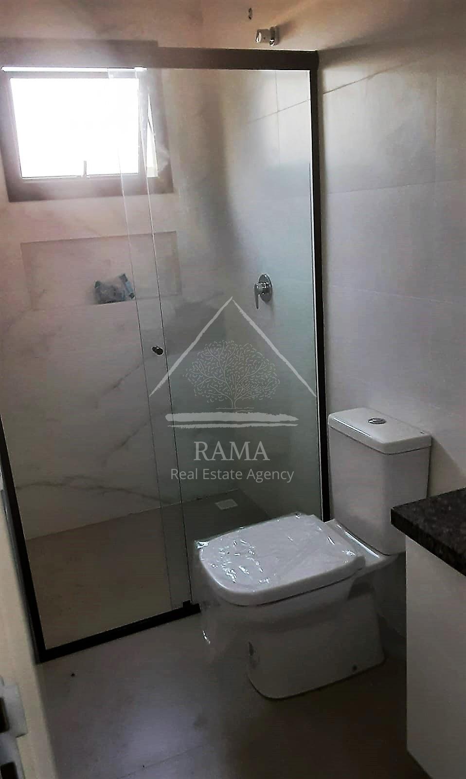 Casa Térrea em Condomínio com 3 Quartos, Suíte, 2 vagas, semi-mobiliada