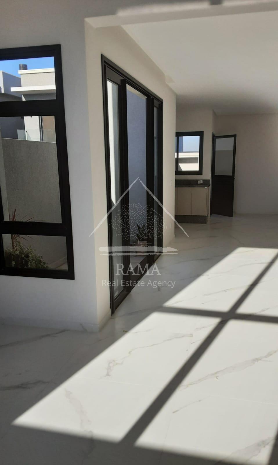 Casa Térrea em Condomínio com 3 Quartos, Suíte, 2 vagas, semi-mobiliada