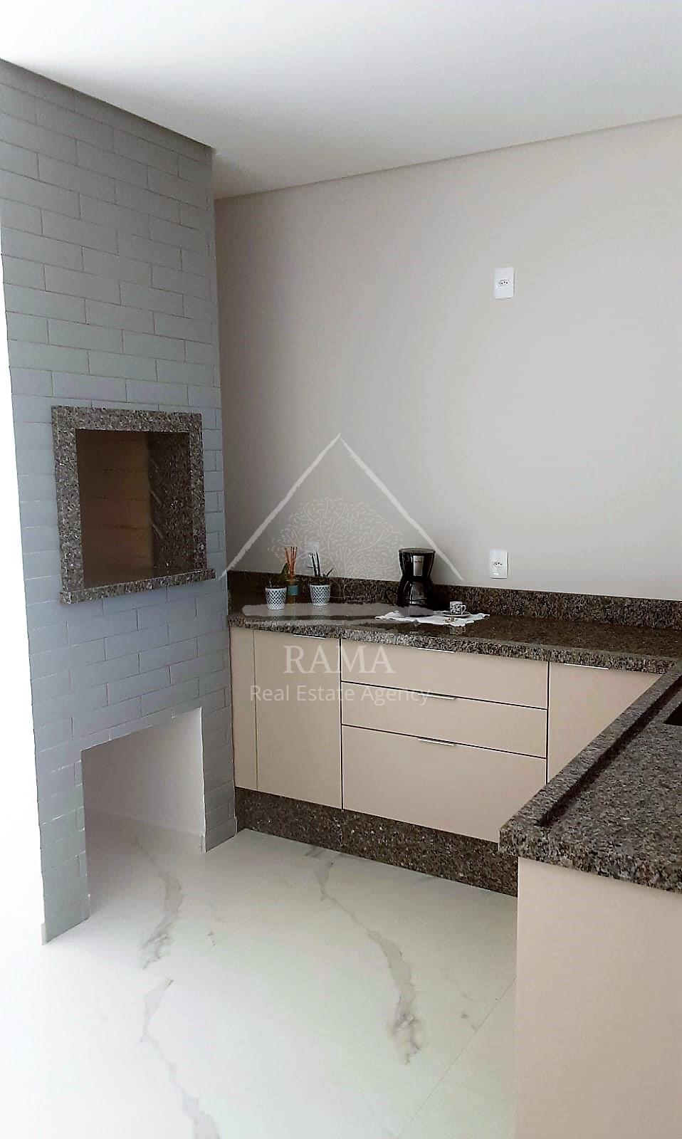 Casa Térrea em Condomínio com 3 Quartos, Suíte, 2 vagas, semi-mobiliada